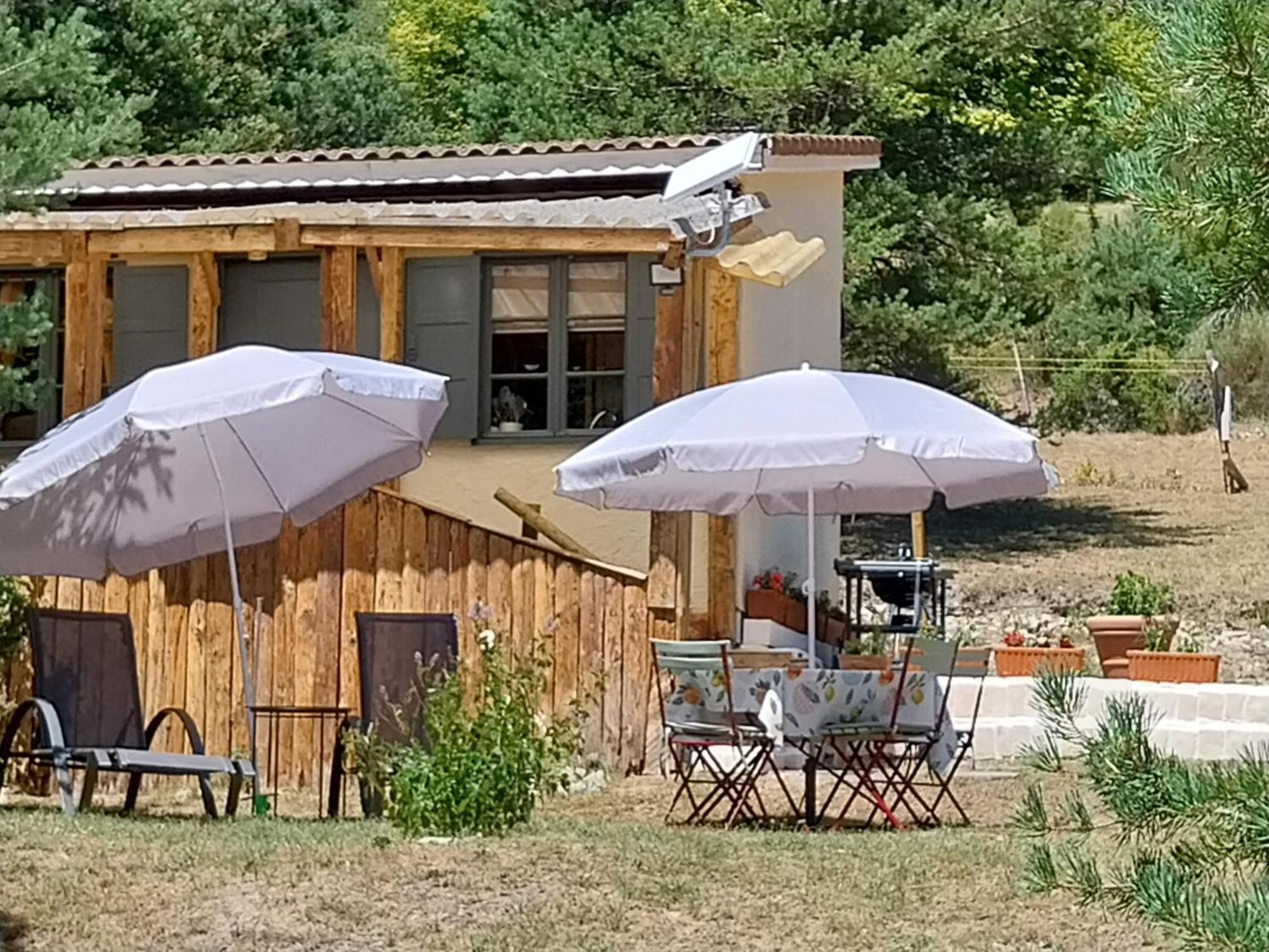 Petit Studio Dans La Prairie Saint-Auban  Buitenkant foto